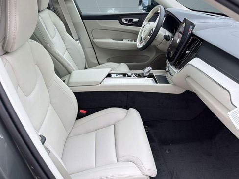 New 2026 Volvo XC60 T8 Ultra w/ Climate Package AWD/4WD image 30