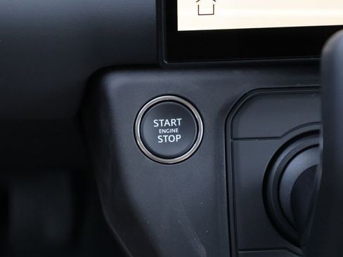New 2026 Land Rover Defender 110 X-Dynamic SE AWD/4WD image 26