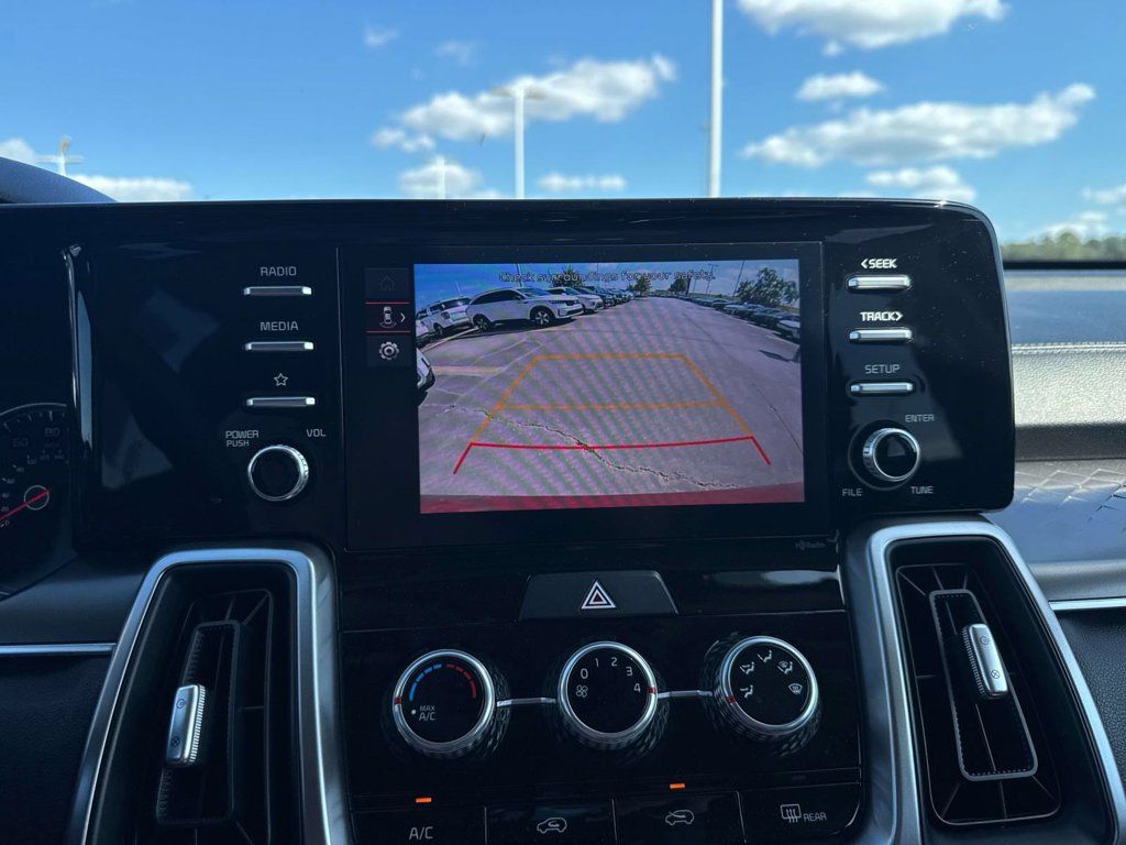 Used 2022 Kia Sorento LX FWD image 31