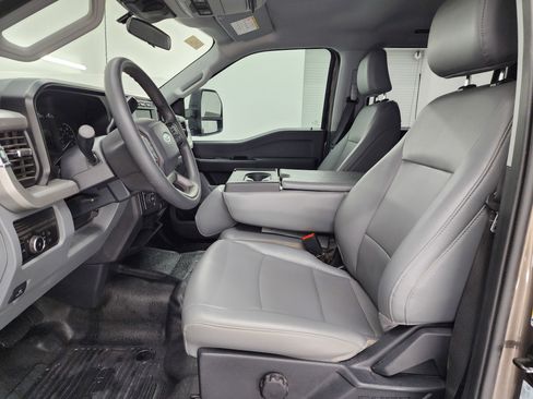 Used 2023 Ford F350 XL w/ 360-Degree Camera Package image 7