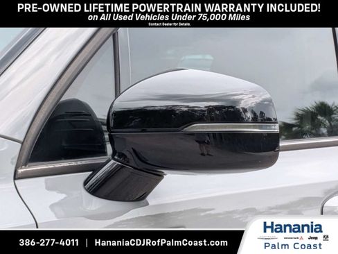 Used 2023 Kia Sorento EX w/ Panoramic Sunroof Package FWD image 9