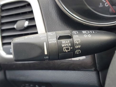 Used 2012 Jeep Grand Cherokee Laredo image 15