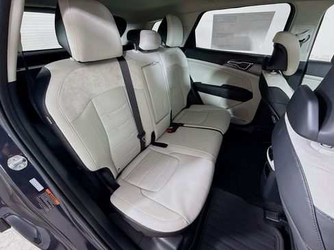 New 2026 Kia Sportage SX AWD/4WD image 35