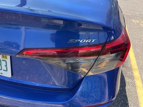 Used 2024 Honda Civic Sport image 4