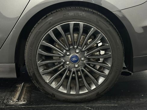 Used 2017 Ford Fusion Titanium image 23