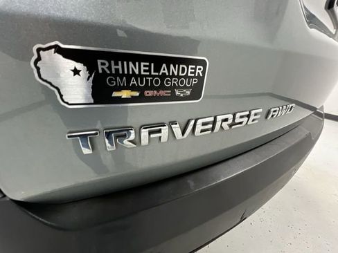 Used 2023 Chevrolet Traverse LT AWD/4WD image 29