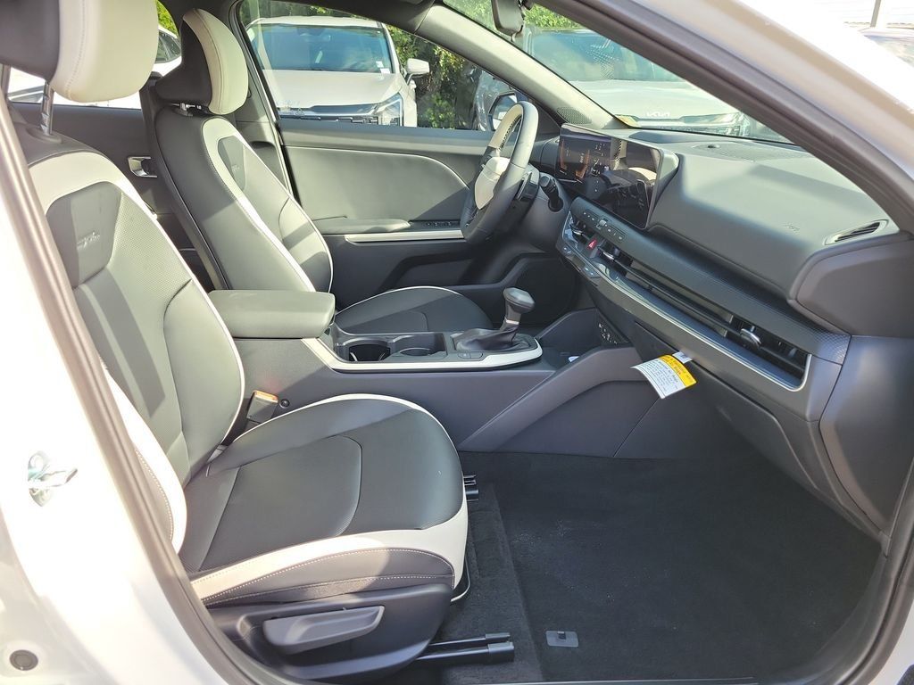 New 2026 Kia K4 EX FWD image 7