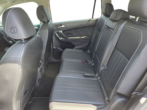 Used 2022 Volkswagen Tiguan SE FWD image 20