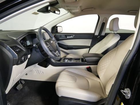 Certified 2024 Ford Edge Titanium image 14
