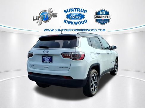Used 2025 Jeep Compass Limited AWD/4WD image 3