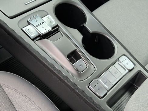 Certified 2023 Hyundai Kona SE FWD image 11
