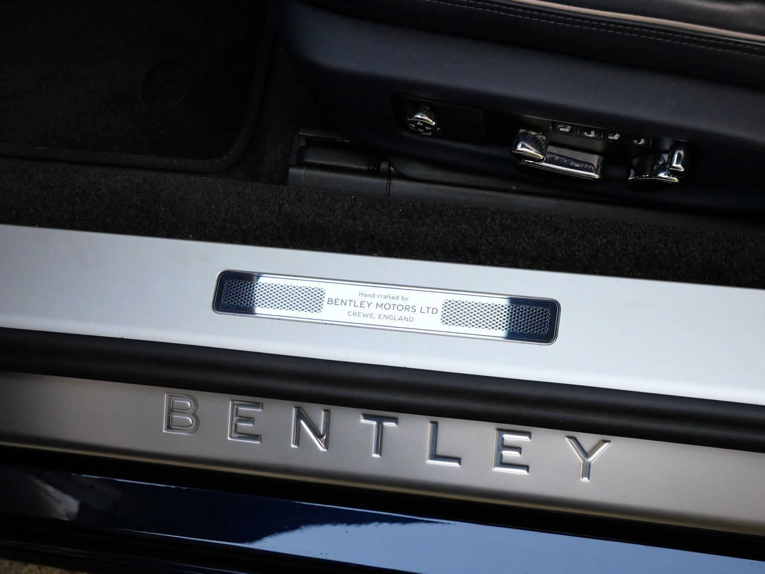Used 2022 Bentley Continental GT AWD/4WD image 21