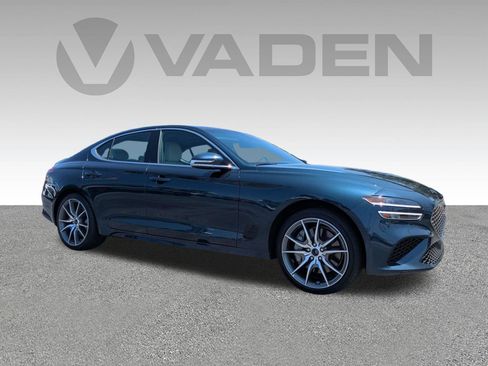 Used 2025 Genesis G70 2.5T AWD/4WD image 3