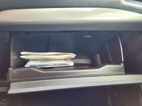 Certified 2022 Ford Edge SE image 20