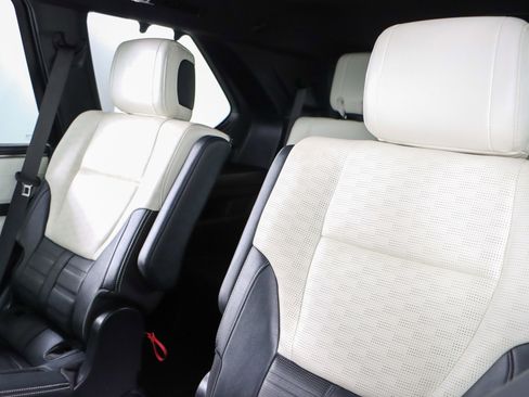 Used 2024 Toyota Sequoia Capstone image 27