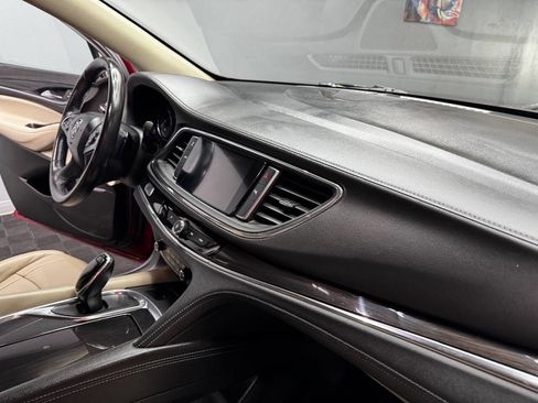 Used 2021 Buick Enclave Essence image 53