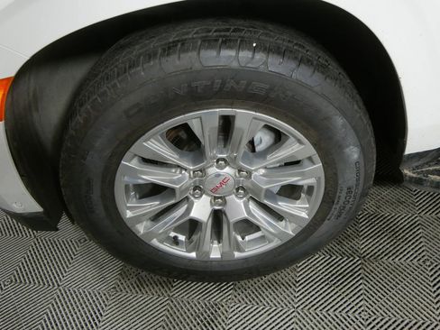 Used 2023 GMC Yukon Denali image 9