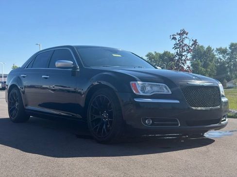Used 2012 Chrysler 300 C Luxury Series w/ 19-Premium Speaker Group RWD image 1