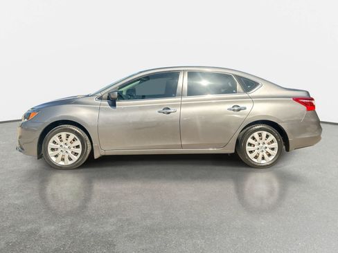 Used 2019 Nissan Sentra S FWD image 4
