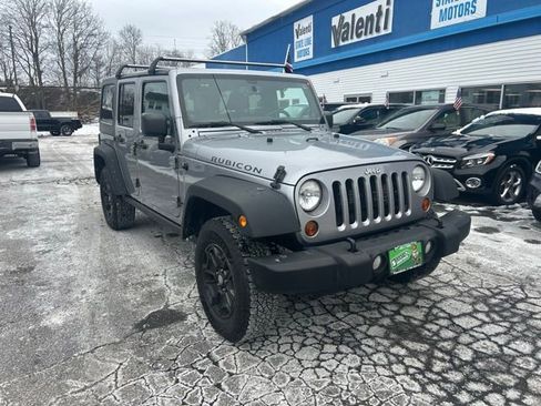 Used 2013 Jeep Wrangler Unlimited Rubicon w/ Dual Top Group image 5