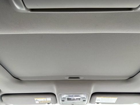 Used 2015 Toyota Highlander Limited image 23