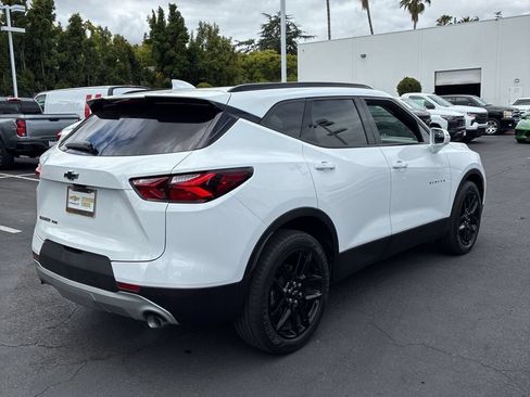 Used 2019 Chevrolet Blazer LT w/ Sun and Wheels Package AWD/4WD image 3