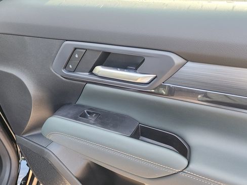 New 2026 GMC Terrain AT4 w/ Convenience Package III image 39