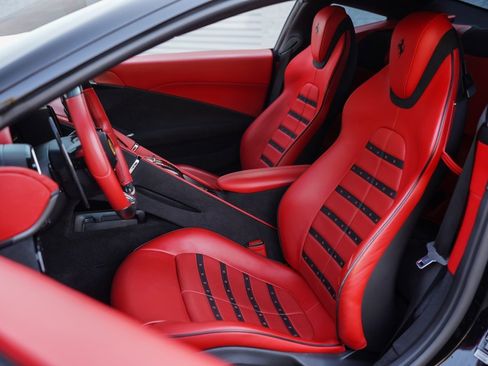 Used 2023 Ferrari Roma image 21