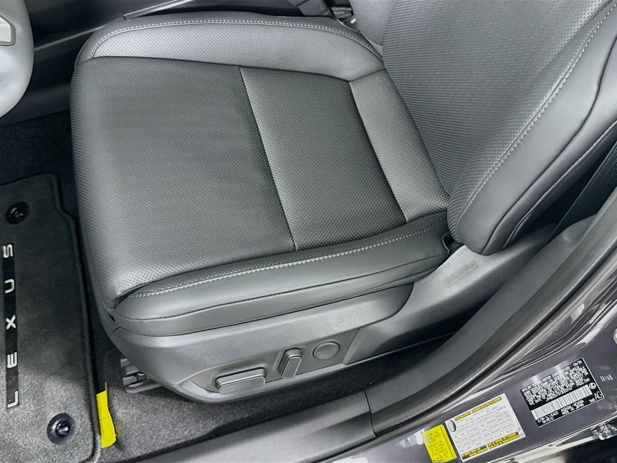 New 2026 Lexus ES 350h AWD w/ Convenience Package image 20