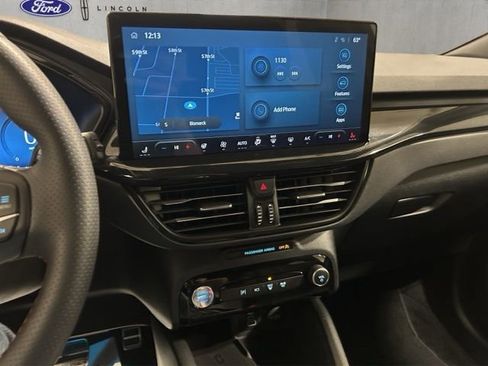 Used 2024 Ford Escape ST-Line Elite w/ Premium Technology Package image 17