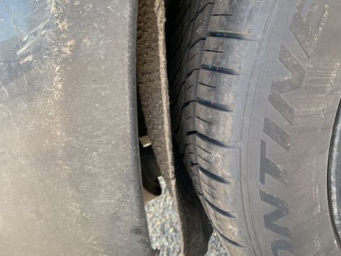 Used 2017 Jeep Grand Cherokee SRT image 9