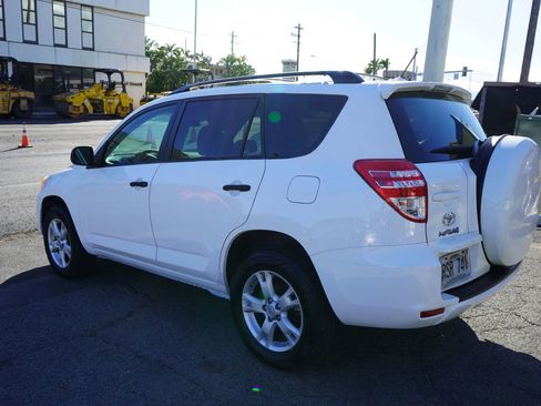 Used 2011 Toyota RAV4 2WD image 21