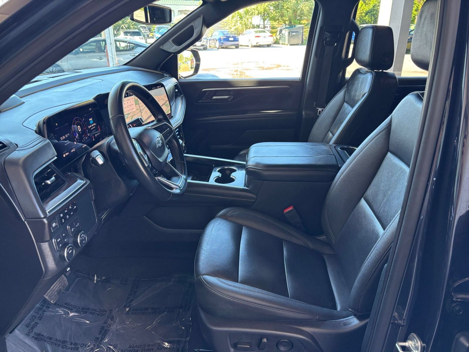 Used 2025 Chevrolet Tahoe Z71 AWD/4WD image 29