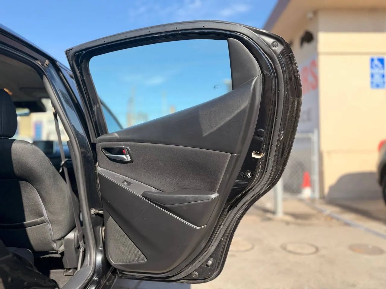 Used 2018 Toyota Yaris iA FWD image 33