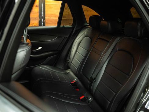 Used 2020 Mercedes-Benz GLC 300 4MATIC image 11