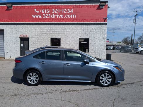 Used 2022 Toyota Corolla LE image 5