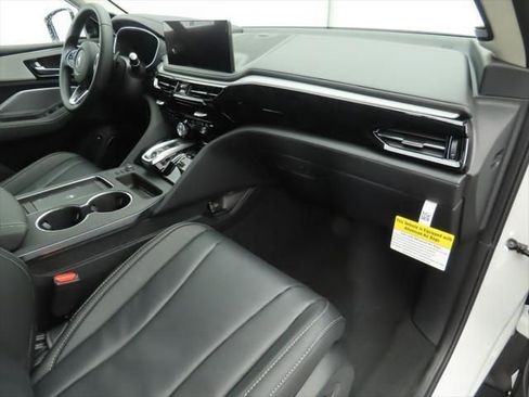 Used 2026 Acura MDX w/ Technology Package FWD image 17
