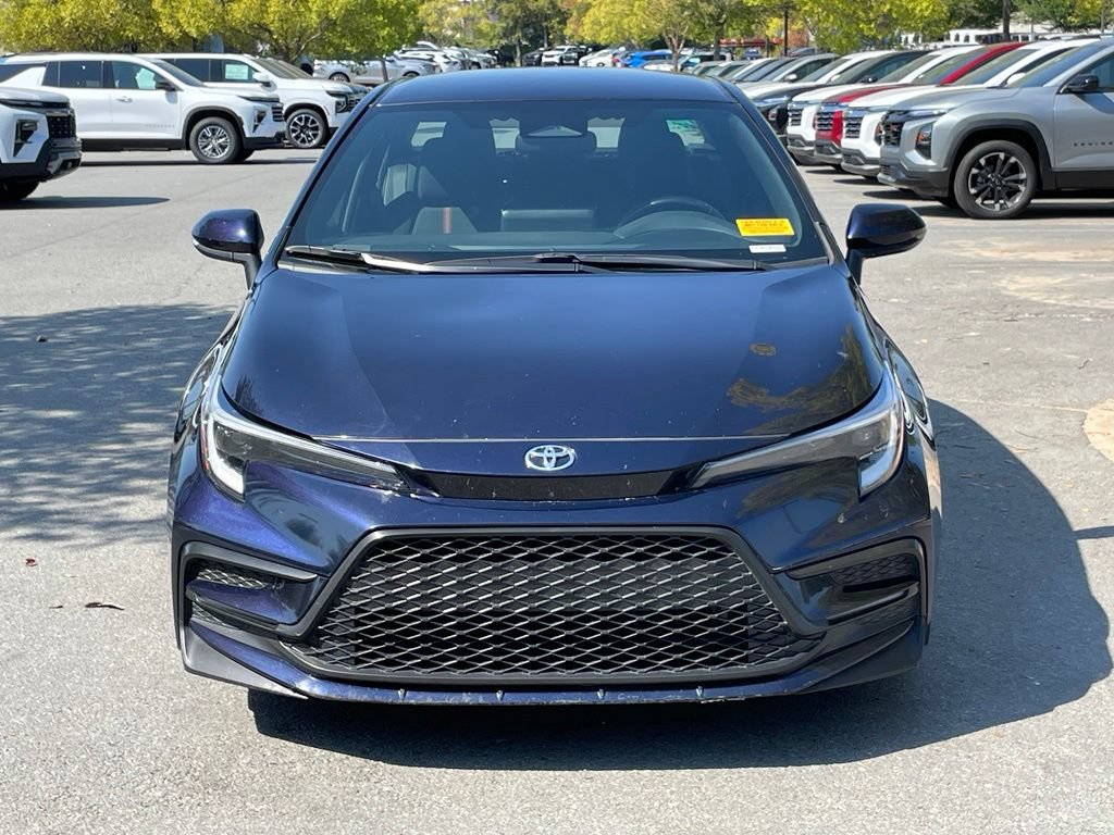 Used 2025 Toyota Corolla SE FWD image 2