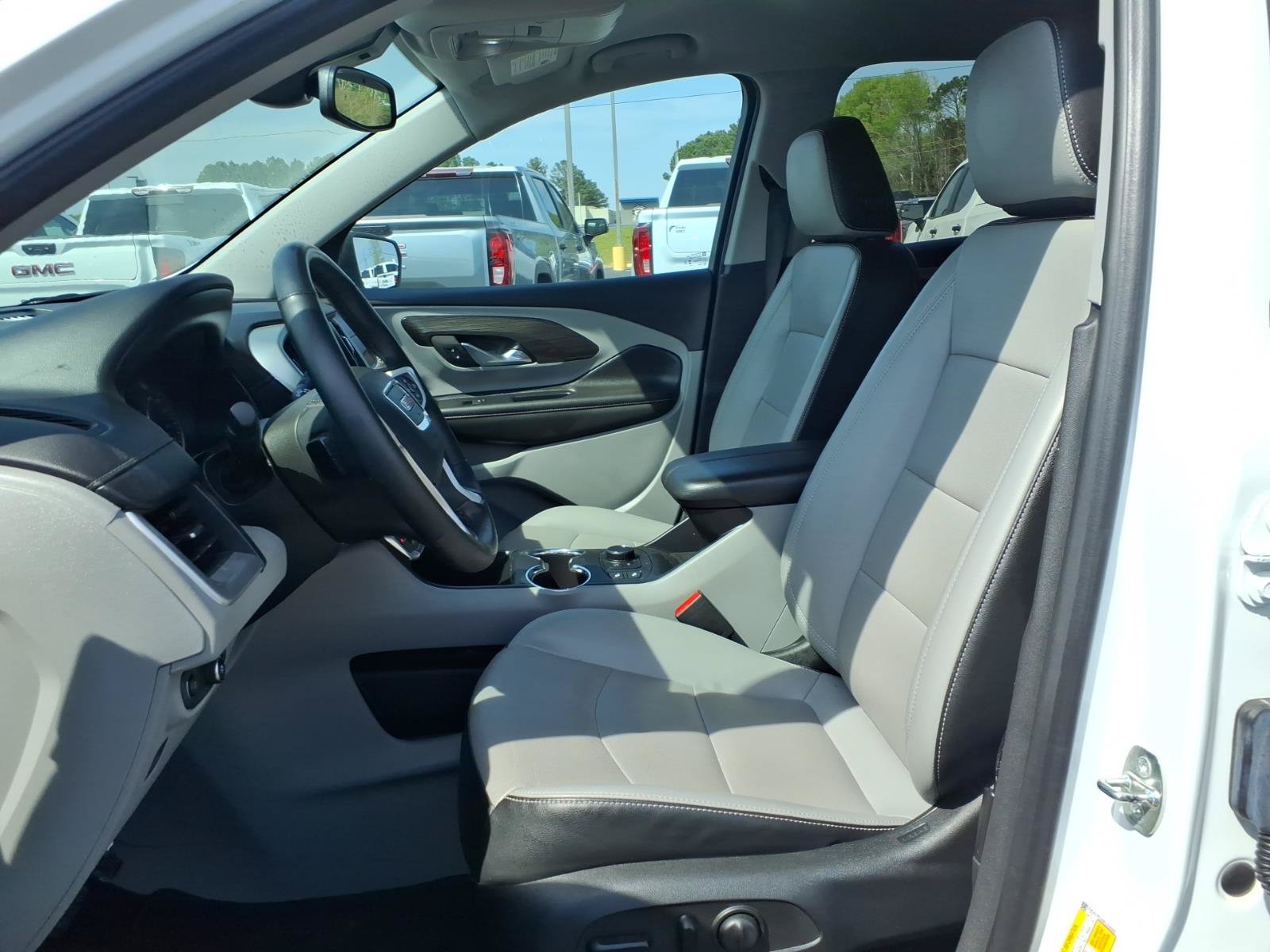 Used 2023 GMC Terrain SLT FWD image 19