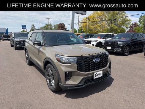 New 2026 Ford Explorer ST-Line w/ ST-Line Street Pack AWD/4WD image 2