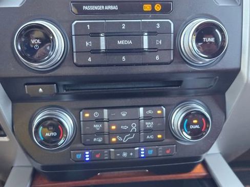 Used 2018 Ford F250 King Ranch w/ Tow Technology Bundle image 23