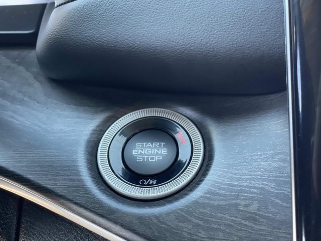 Used 2023 Jeep Grand Cherokee 4WD 4xe w/ Luxury Tech Group II image 17