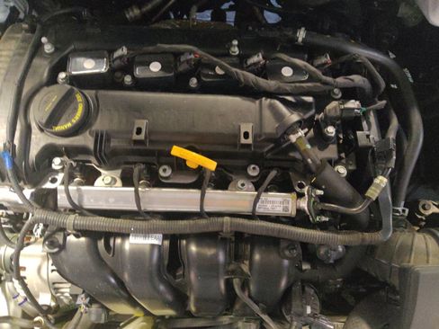 Used 2017 Hyundai Elantra SE FWD image 30