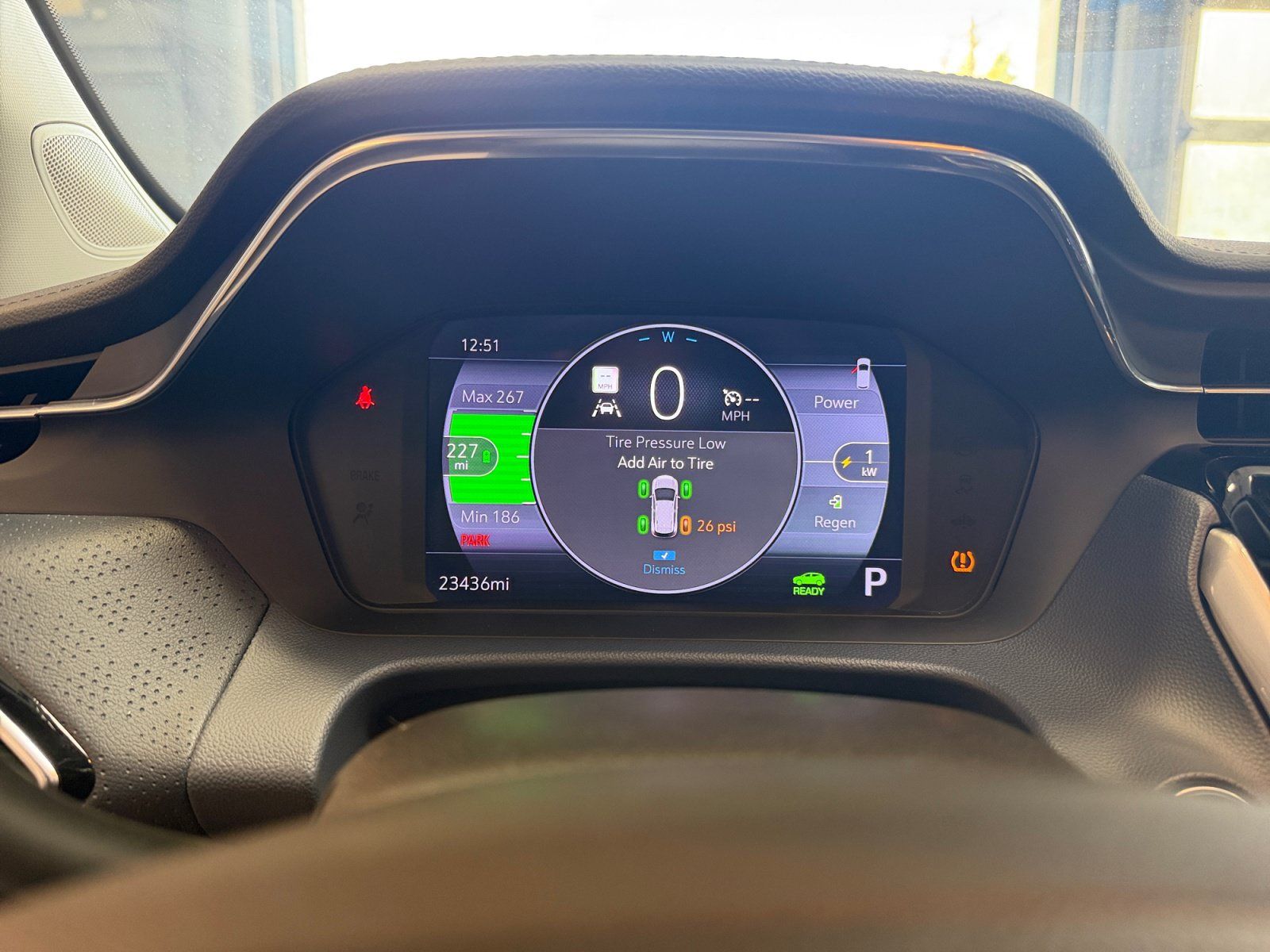 Used 2022 Chevrolet Bolt EUV Premier w/ Sun & Sound Package FWD image 7