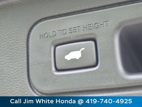 Certified 2024 Honda Pilot EX-L image 19