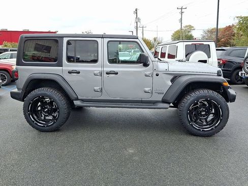 Used 2020 Jeep Wrangler Unlimited Sport S image 10