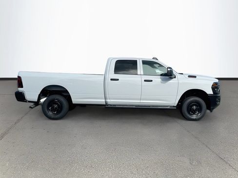 New 2026 RAM 2500 Tradesman AWD/4WD image 8