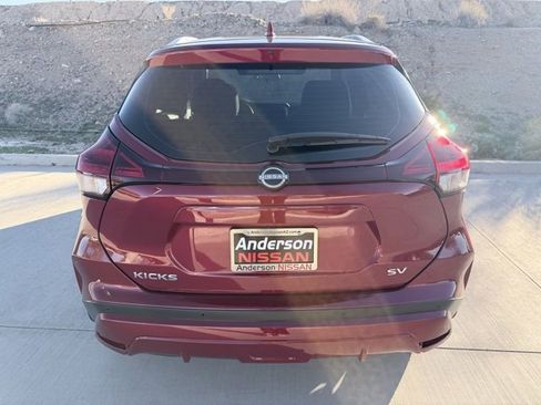 Certified 2024 Nissan Kicks SV image 7