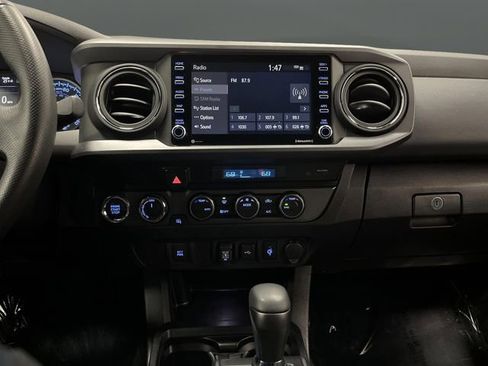 Used 2023 Toyota Tacoma TRD Sport image 7