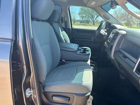 Used 2016 RAM 2500 Tradesman w/ Chrome Appearance Group image 8